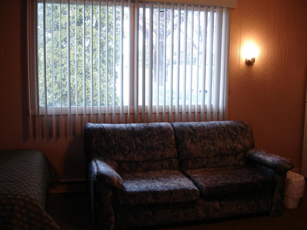 Motel Belair Rigaud Room photo