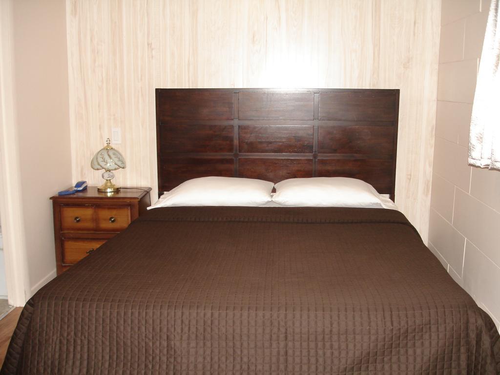 Motel Belair Rigaud Exterior photo