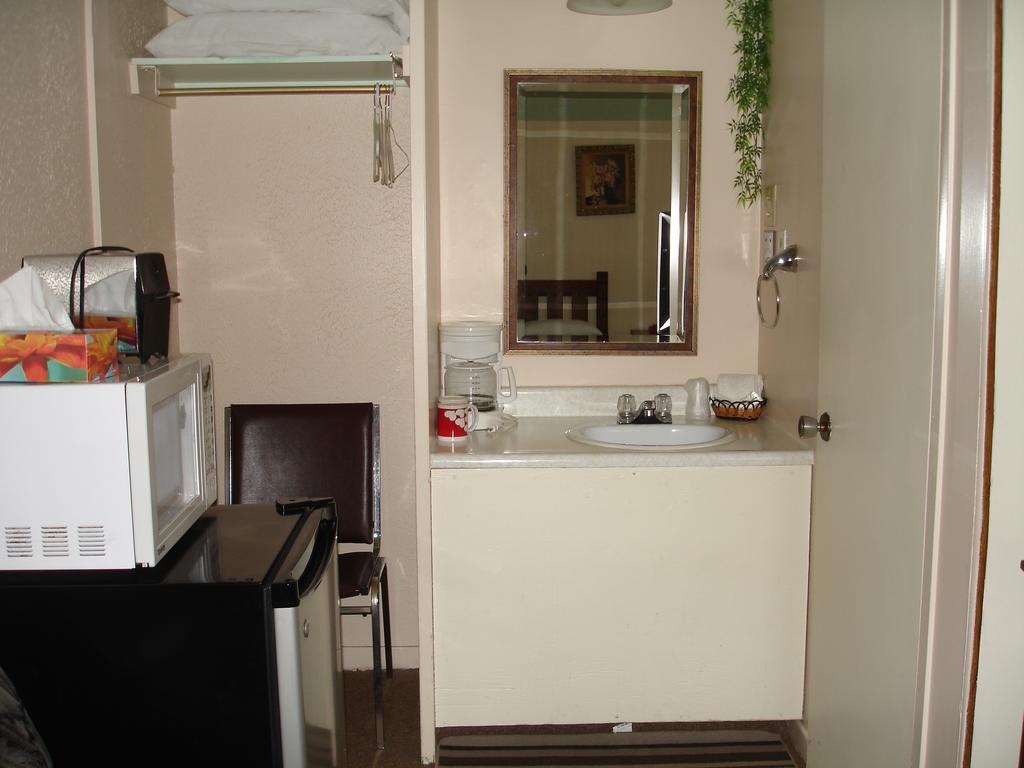 Motel Belair Rigaud Room photo